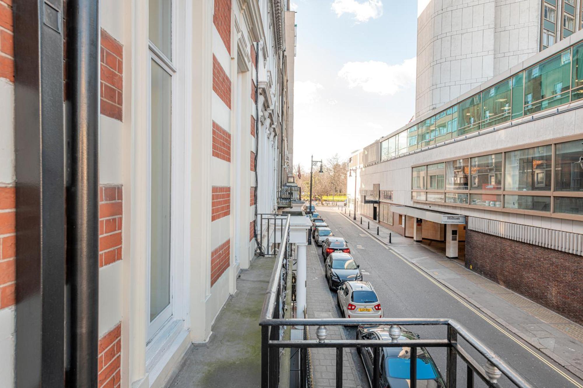 20 Hertford Street - Mayfair Apartments London Bilik gambar