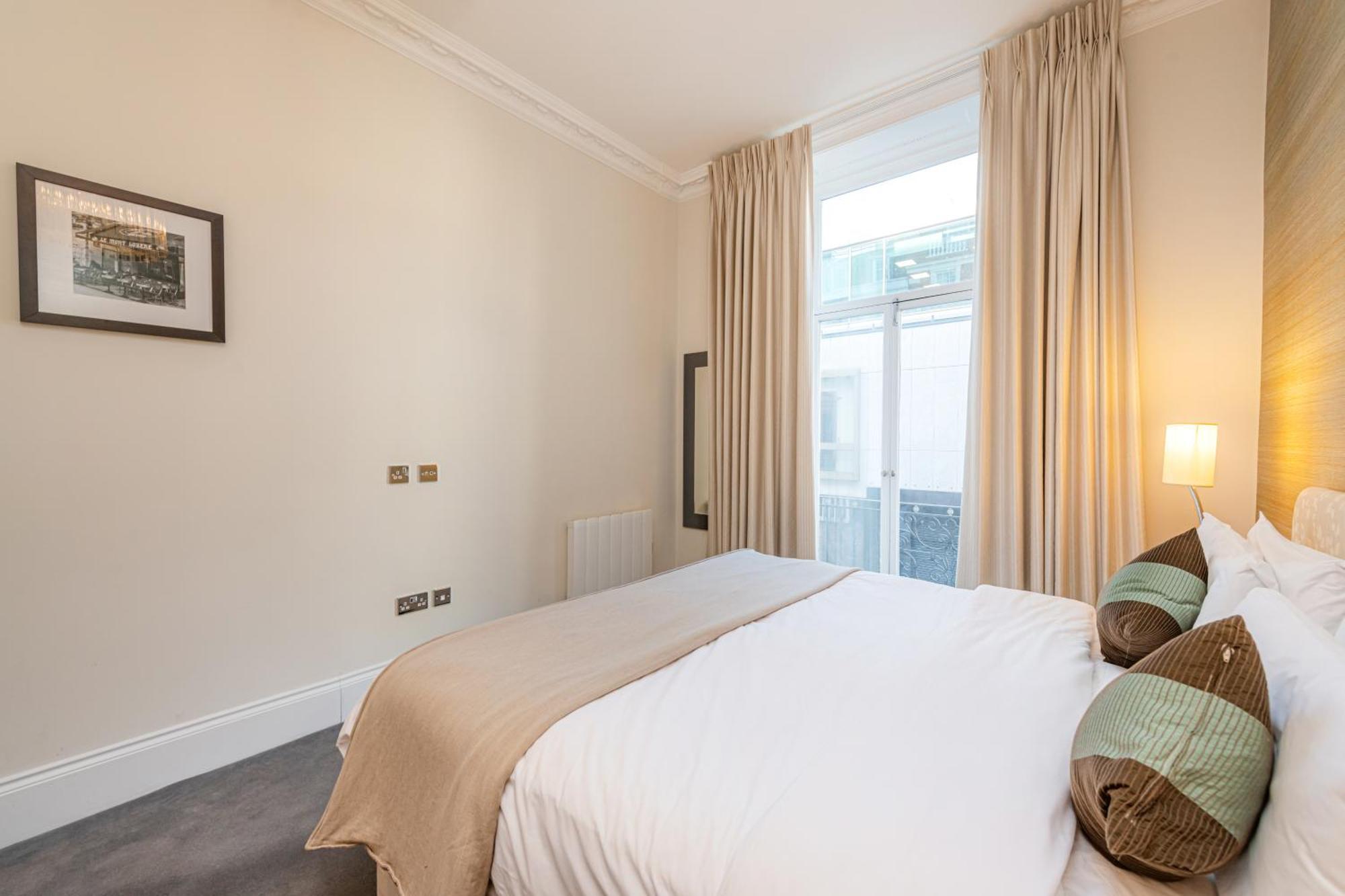 20 Hertford Street - Mayfair Apartments London Bilik gambar